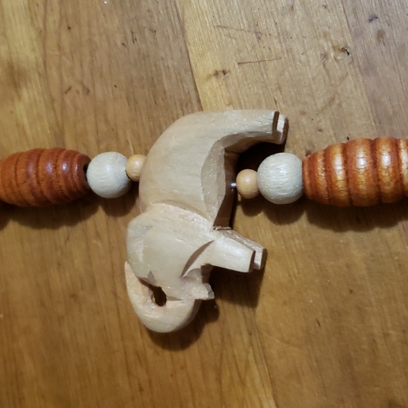 Wood Handmade Hand Carved Solid Wood 28" Gorgeous Elephant 🐘 Rhino Giraffe 🦒 - Picture 5 of 5